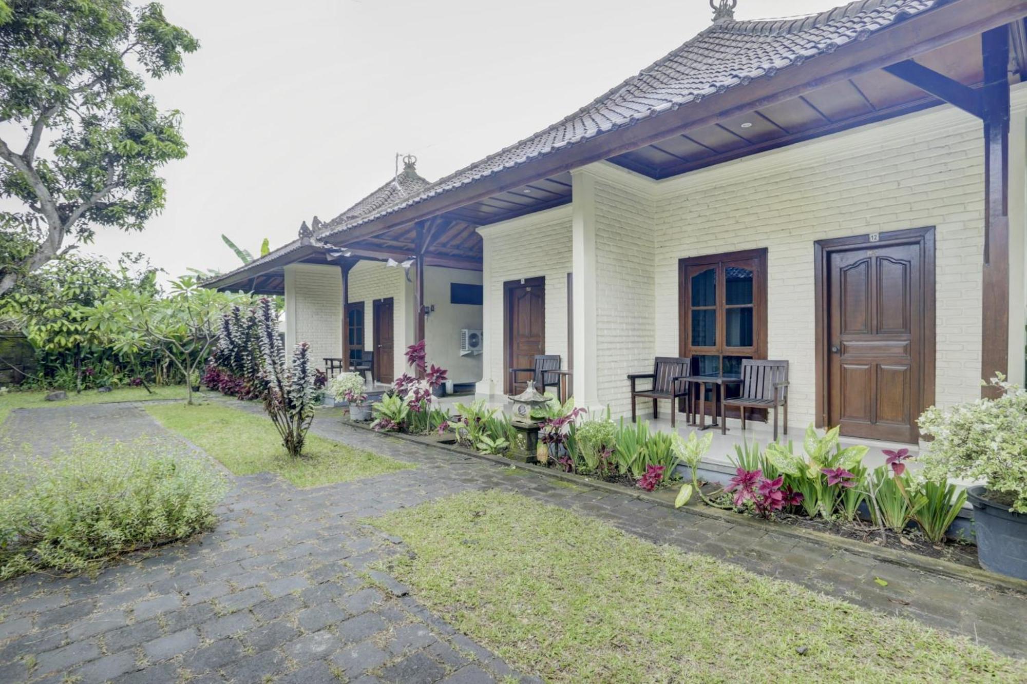 Oyo 1762 Hotel Astiti Graha Tanah Lot Exteriör bild