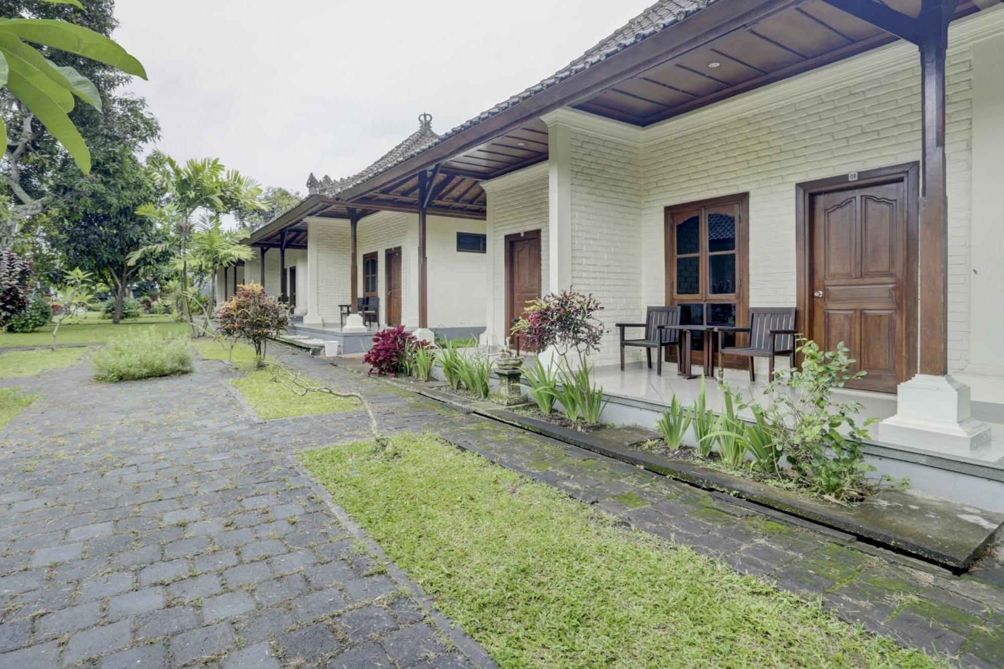 Oyo 1762 Hotel Astiti Graha Tanah Lot Exteriör bild