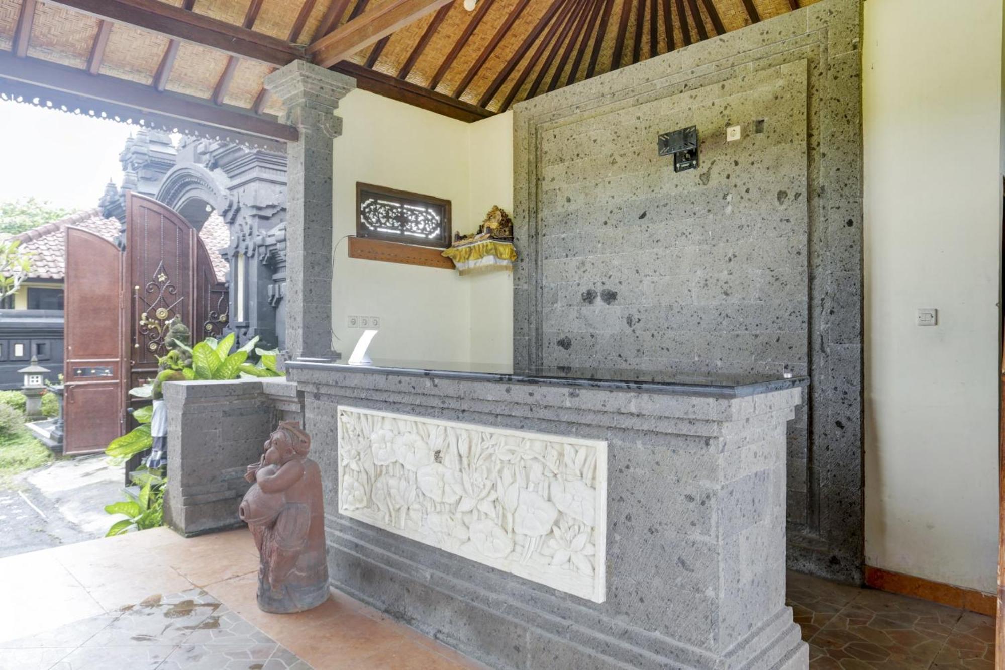 Oyo 1762 Hotel Astiti Graha Tanah Lot Exteriör bild